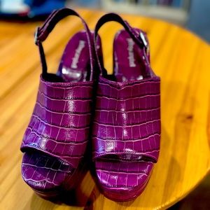 Jeffrey Campbell platform